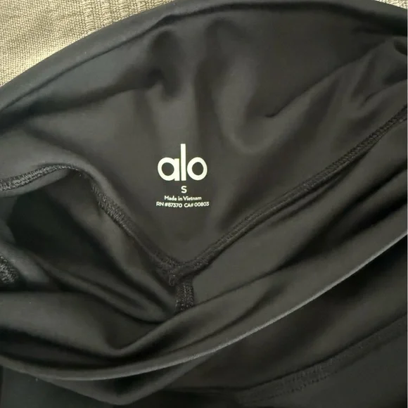 ALO Yoga Airlift High Waist Elongated Legging - Picture 9 of 9